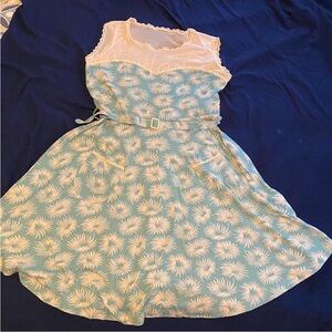 Effie’s Heart  Flare belt Dress 👗 with front pockets & lace neckline